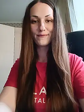 LunaCrystall online show from May 2026 04:15:01 PM
