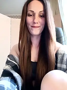 LunaCrystall online show from April 2026 04:03:01 PM
