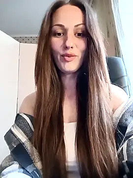 LunaCrystall online show from April 2026 03:49:02 PM
