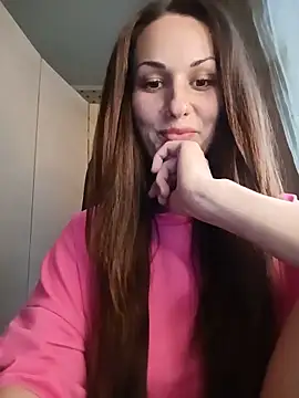 LunaCrystall online show from June 2026 04:07:01 PM