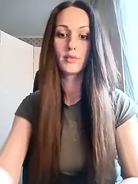 LunaCrystall online show from April 2026 04:10:01 PM