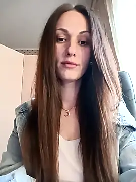 LunaCrystall online show from April 2026 03:58:02 PM