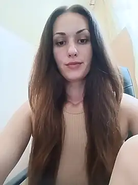 LunaCrystall online show from July 2026 10:37:02 AM