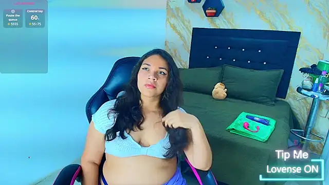 scarlettt  joness online show from April 2026 02:57:01 AM