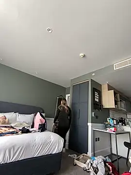 Ameliaxoxoo online show from April 2026 02:46:01 PM