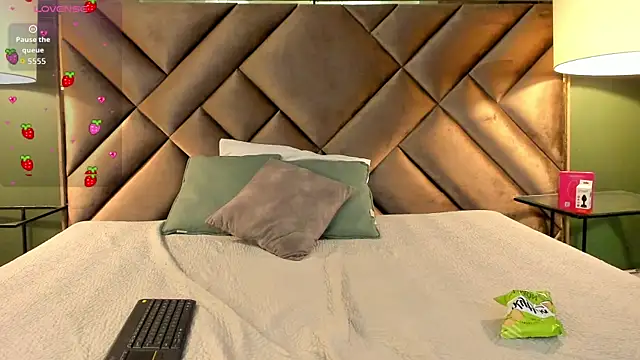 Snapshot of Rache_Roth chatting on July 2026 10:21:02 PM Rache Roth online show from July 2026 10:21:02 PM