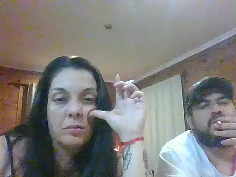 pareja-ma online show from April 2026 04:58:02 AM