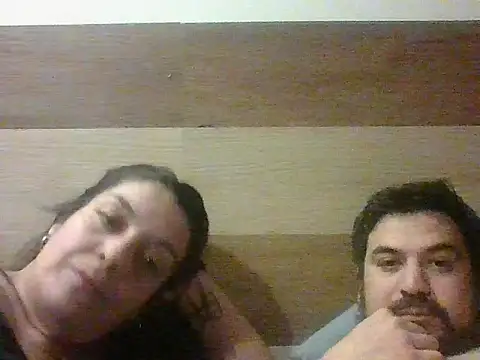 pareja-ma online show from April 2026 09:34:01 PM