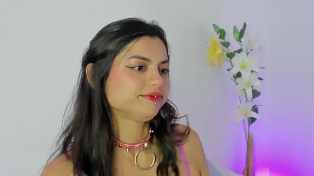 Zoee Kravitz online show from May 2026 11:42:01 PM