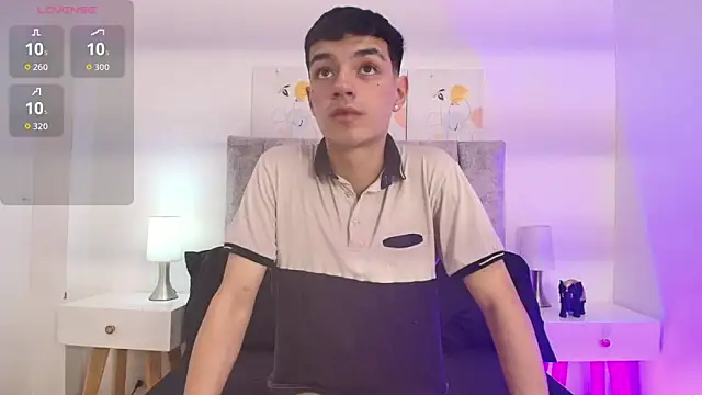 MikeLawford  online show from March 2026 08:25:01 PM