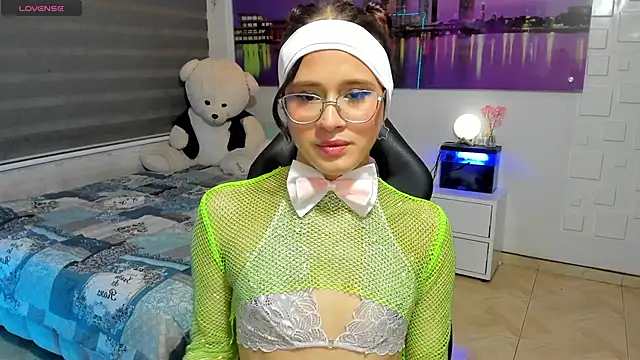 Snapshot of valentinna_sexy_ chatting on May 2026 03:15:01 AM valentinna sexy online show from May 2026 03:15:01 AM
