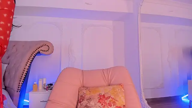 LucianaBlanco  online show from May 2026 02:39:02 PM