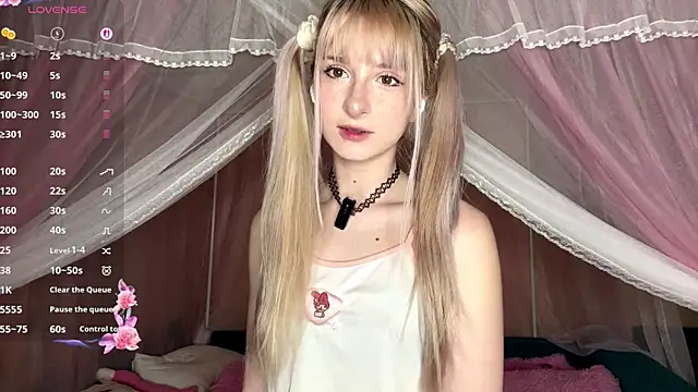 OnlyEva1 online show from April 2026 08:10:01 AM