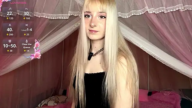 OnlyEva1 online show from March 2026 09:25:01 AM