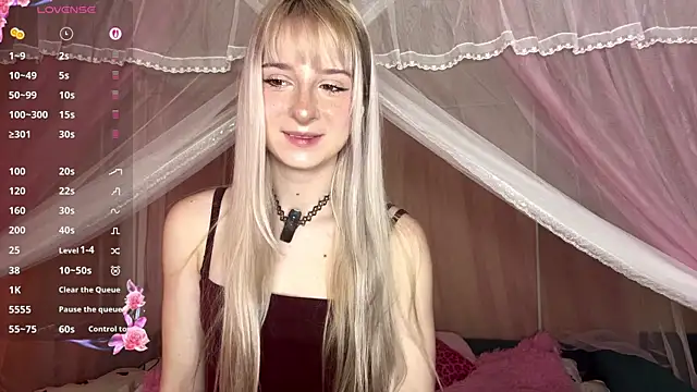 OnlyEva1 online show from April 2026 08:59:01 AM