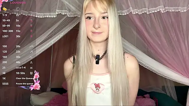 OnlyEva1 online show from April 2026 11:50:01 AM