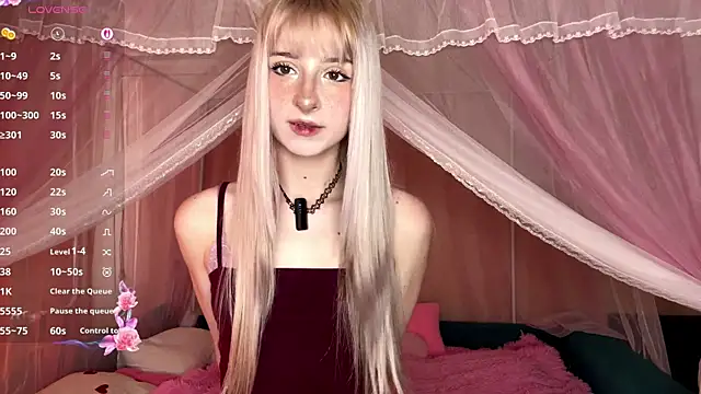 OnlyEva1 online show from April 2026 07:26:01 AM