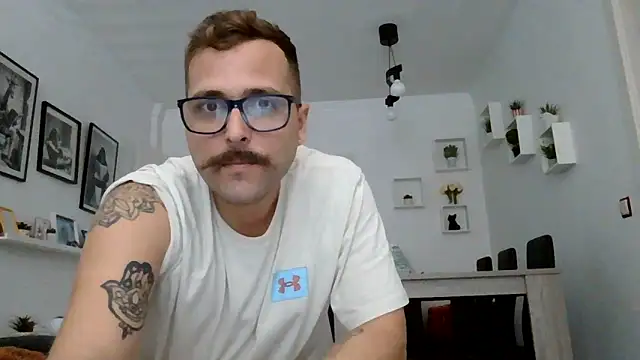 yanick931 online show from May 2026 12:59:02 PM