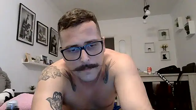 yanick931 online show from June 2026 10:53:02 PM