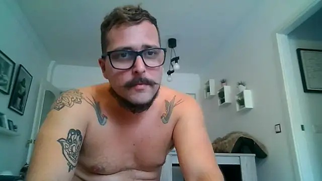 yanick931 online show from April 2026 04:33:01 PM