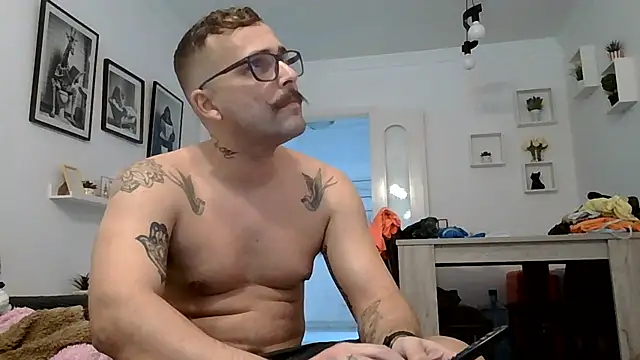 yanick931 online show from June 2026 04:05:02 PM