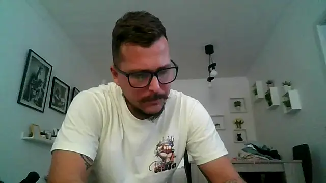 yanick931 online show from April 2026 11:23:02 AM