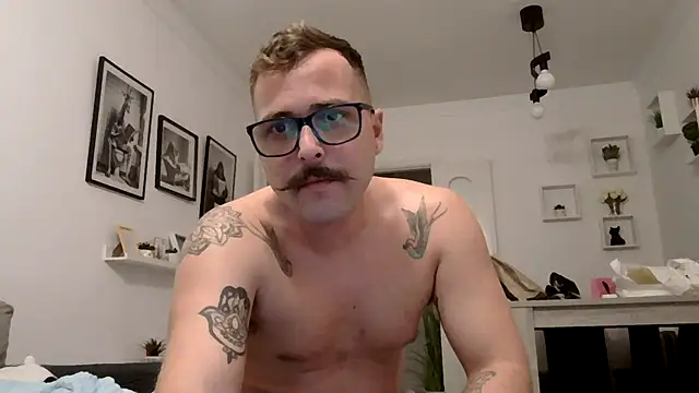 yanick931 online show from May 2026 11:25:04 PM