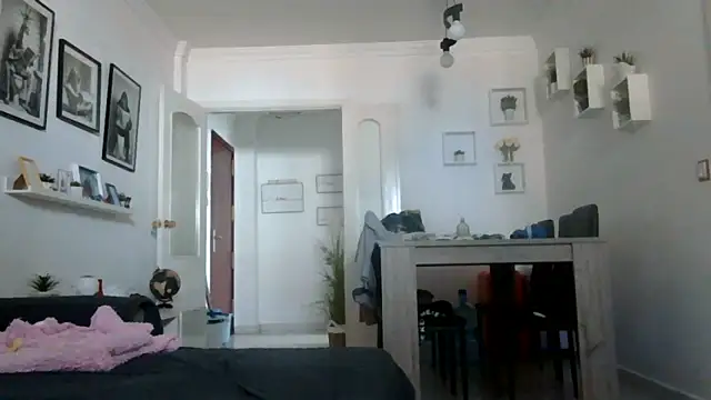 yanick931 online show from June 2026 04:40:01 PM