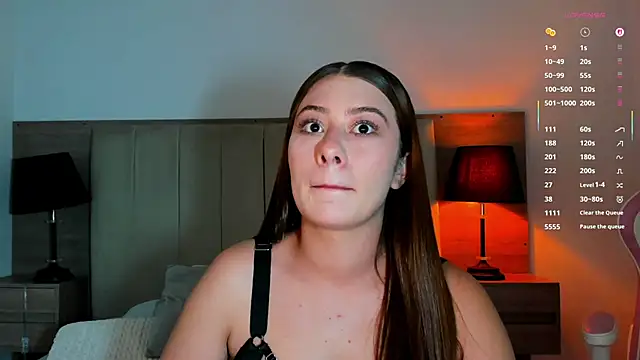 alejarosee online show from June 2026 12:43:01 AM