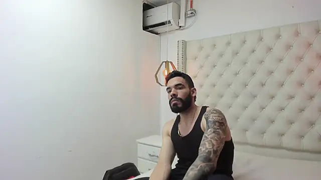 JEAN LEWIS2 online show from April 2026 08:13:01 PM