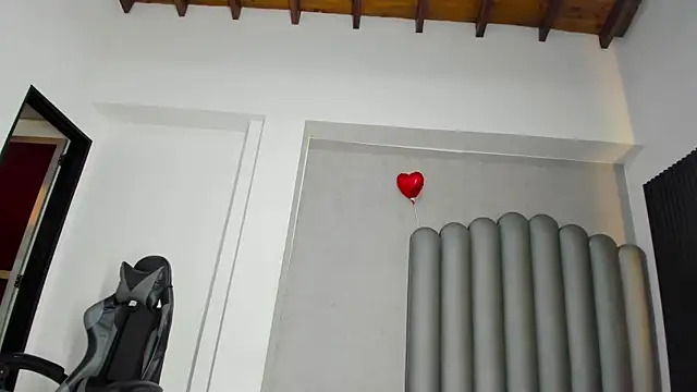 camilagrey  online show from March 2026 08:09:01 PM