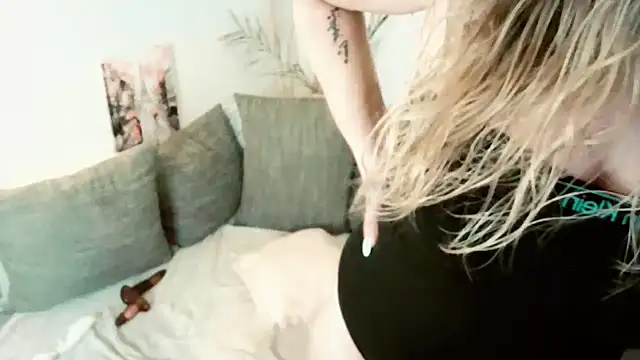 MissPuschel online show from June 2026 02:55:01 AM