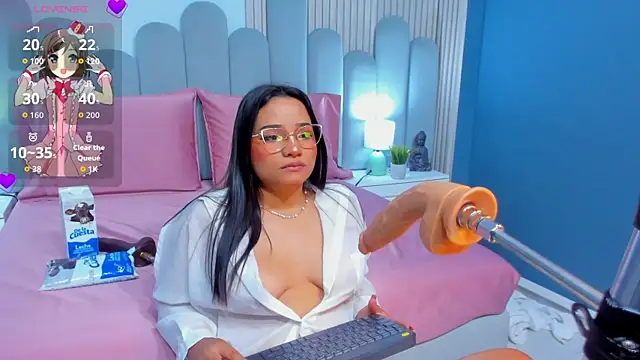 lia sucker online show from April 2026 03:13:01 AM