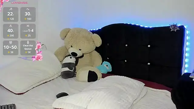 Soycriss31 online show from April 2026 06:10:01 PM