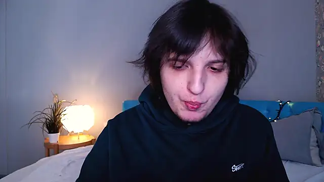 delalex online show from April 2026 09:28:01 PM