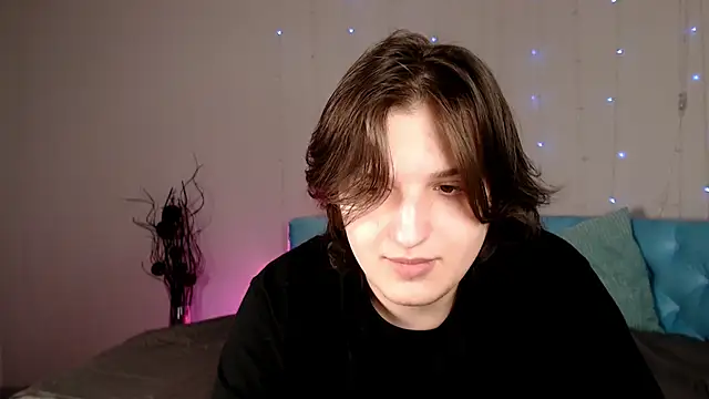 delalex online show from March 2026 08:20:02 PM