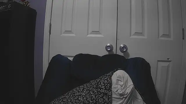 Snapshot of UriUniverse69 chatting on April 2026 04:30:01 AM UriUniverse69 online show from April 2026 04:30:01 AM