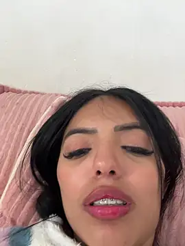 sylphiee  online show from March 2026 02:43:01 PM