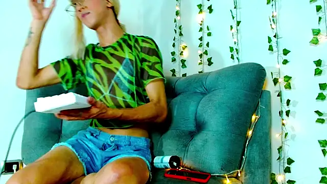 Andrea Nx online show from April 2026 01:13:02 AM