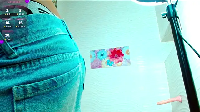 Andrea Nx online show from April 2026 07:50:01 PM