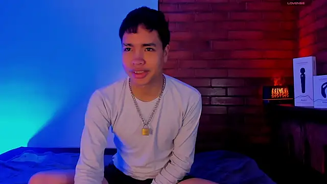 Lee Colee online show from April 2026 03:24:02 AM