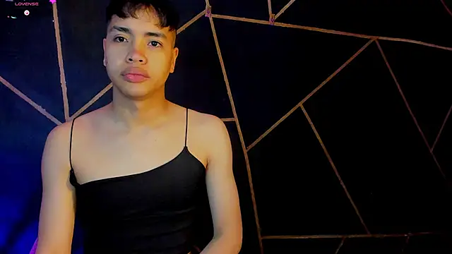 Snapshot of Lee_Colee chatting on May 2026 01:22:01 AM Lee Colee online show from May 2026 01:22:01 AM