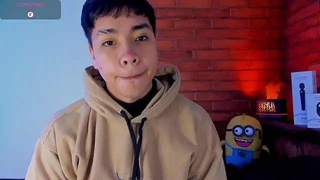 Lee Colee online show from April 2026 12:51:02 AM