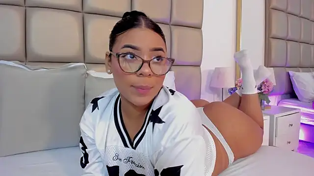 lilly williamss online show from March 2026 03:29:01 AM