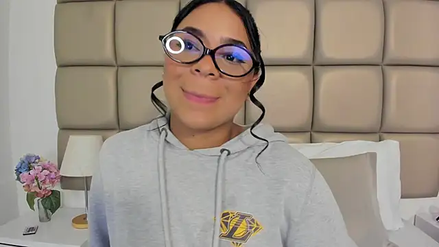 lilly williamss online show from June 2026 03:55:02 AM