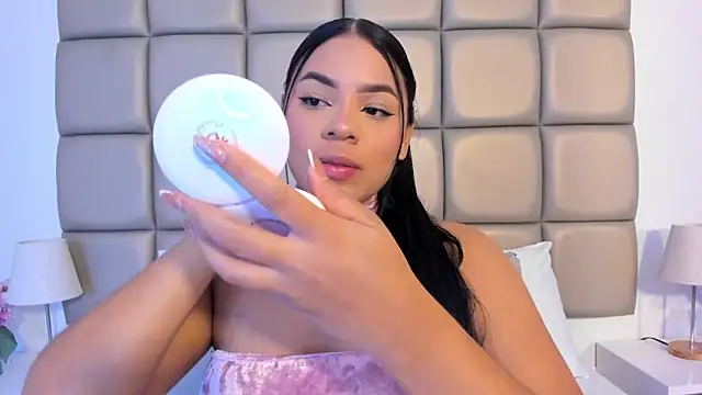 lilly williamss online show from April 2026 03:07:02 AM