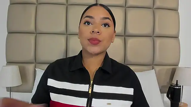 lilly williamss online show from June 2026 03:58:02 AM
