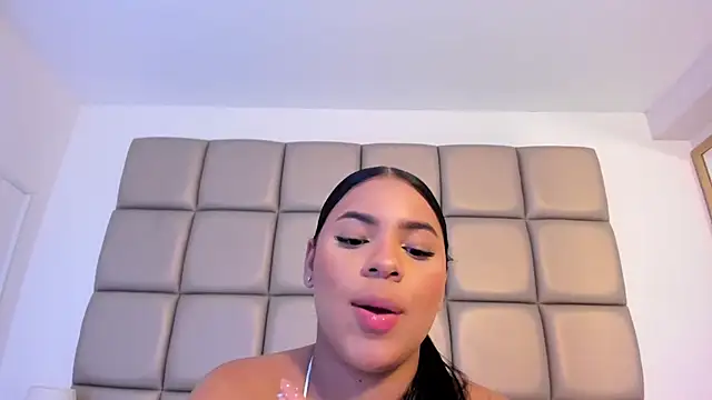 lilly williamss online show from April 2026 09:55:02 AM