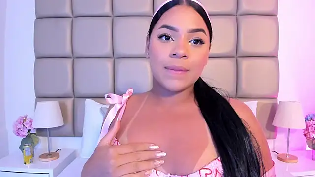 lilly williamss online show from April 2026 02:40:02 AM