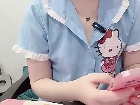 hunhun122 online show from April 2026 12:28:01 PM